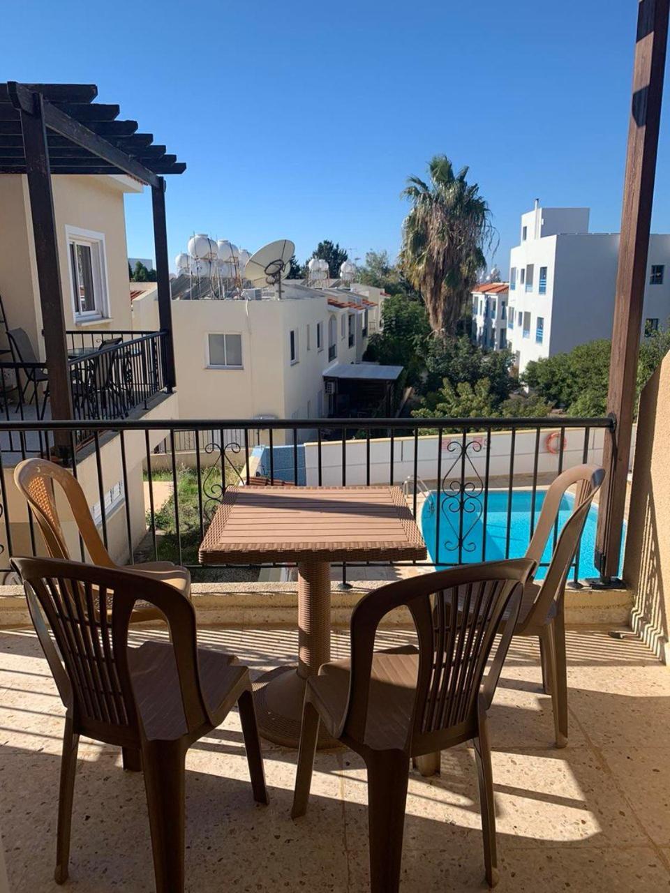 Appartement Sirena Kings à Paphos Extérieur photo