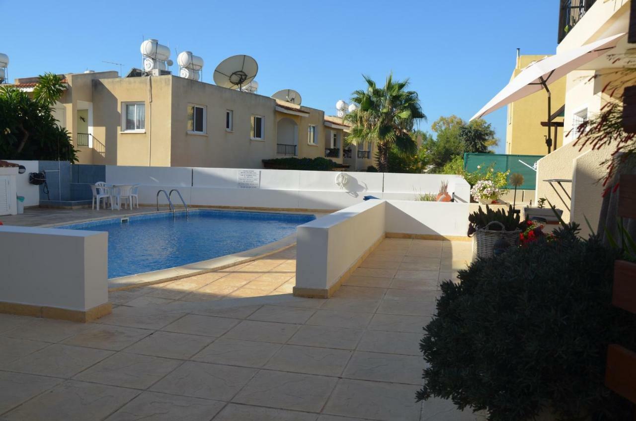 Appartement Sirena Kings à Paphos Extérieur photo